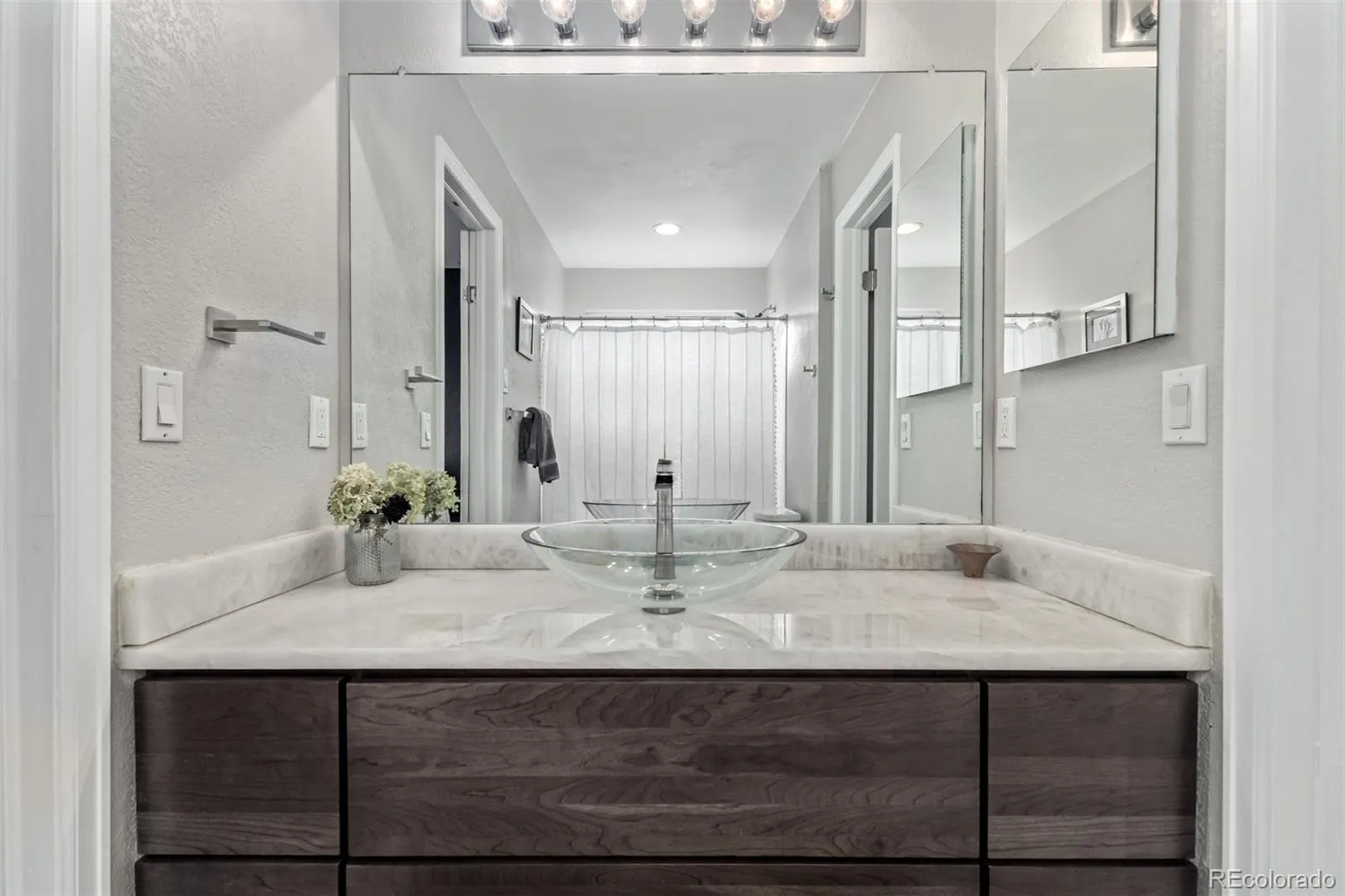 04092026010917 1600 38