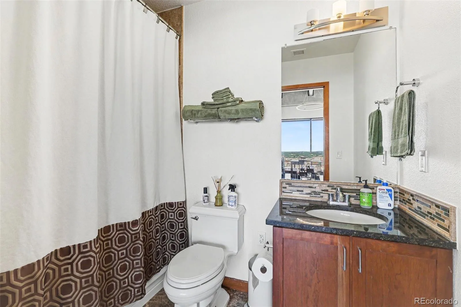 100 Park Avenue #2106 Denver CO 80205 | MLS #REC3799767 10122026233218 1600 12