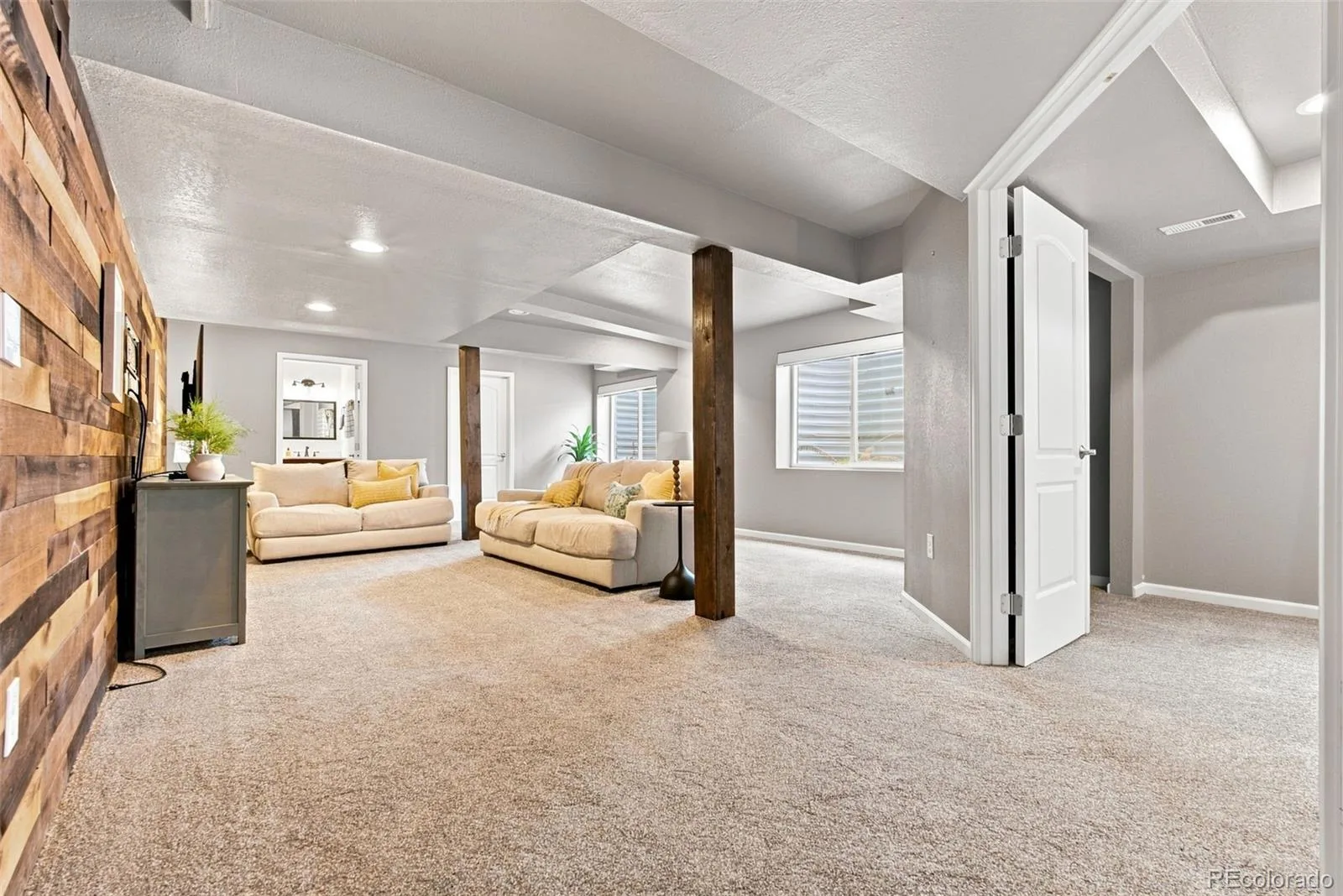 23572 E Alabama Drive Aurora CO 80018 | MLS #REC3799950 08222026183439 1600 27