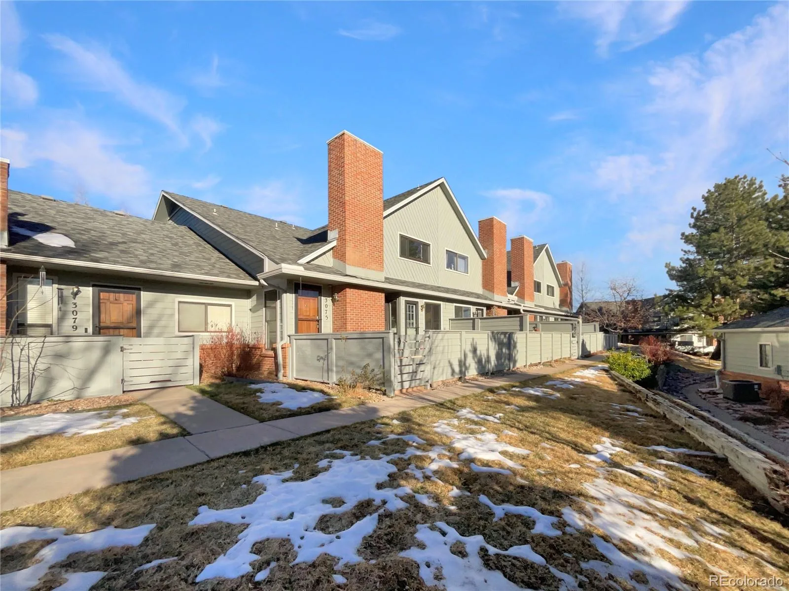 3075 E Long Circle Centennial CO 80122 | MLS #REC3800654 08282026154854 1600 5