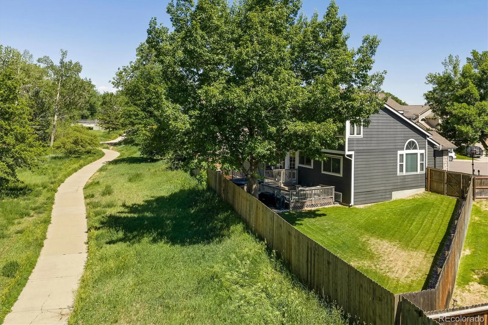 6863 Swadley Court Arvada CO 80004 MLS #REC3800822 06122026174008 1600 39