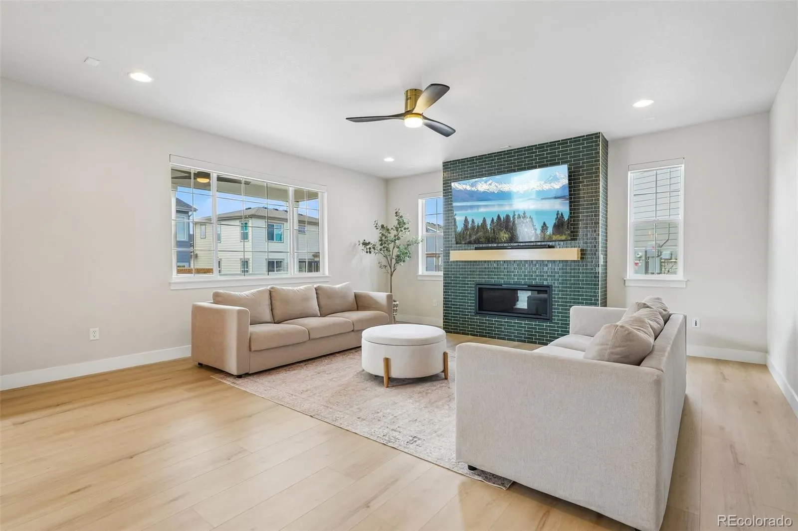 7319 S Yantley Way Aurora CO 80016 MLS #REC3801174 05052026132415 1600 16
