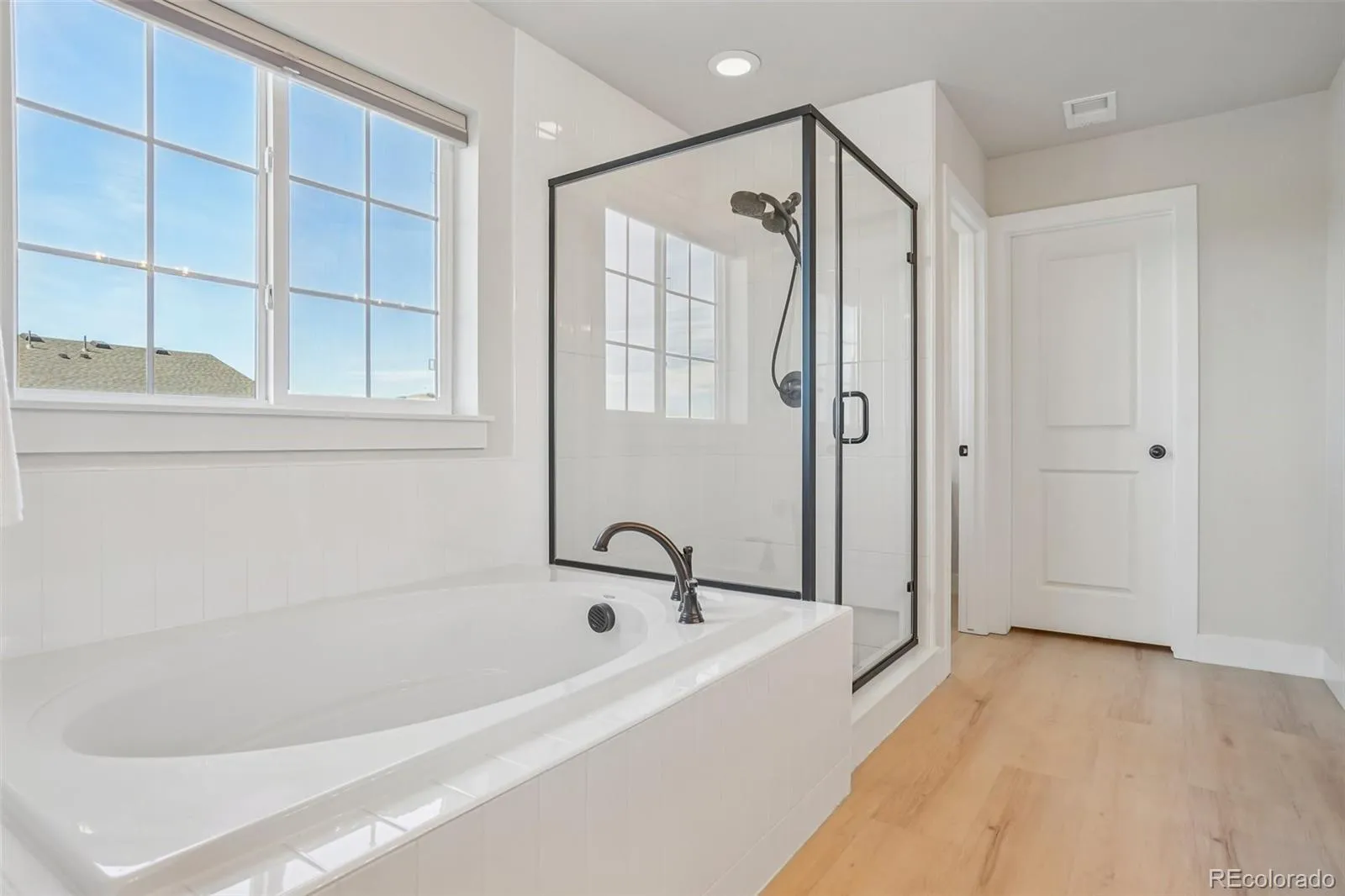 7319 S Yantley Way Aurora CO 80016 MLS #REC3801174 05052026132415 1600 20