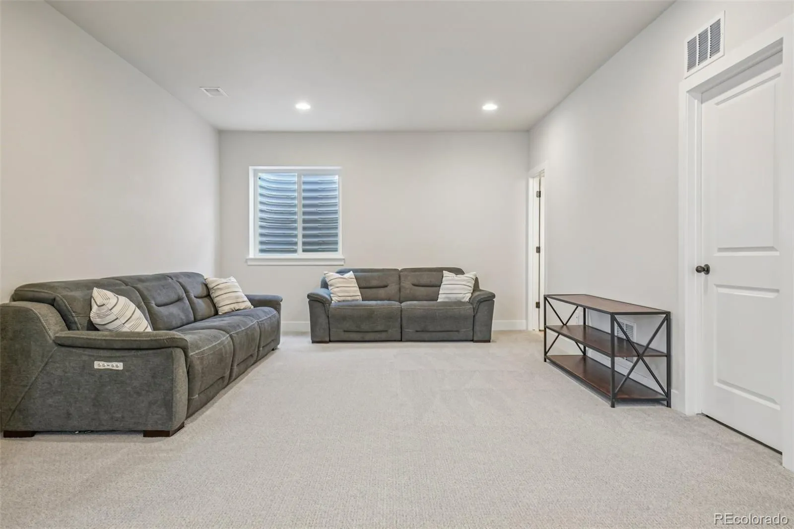 7319 S Yantley Way Aurora CO 80016 MLS #REC3801174 05052026132415 1600 30