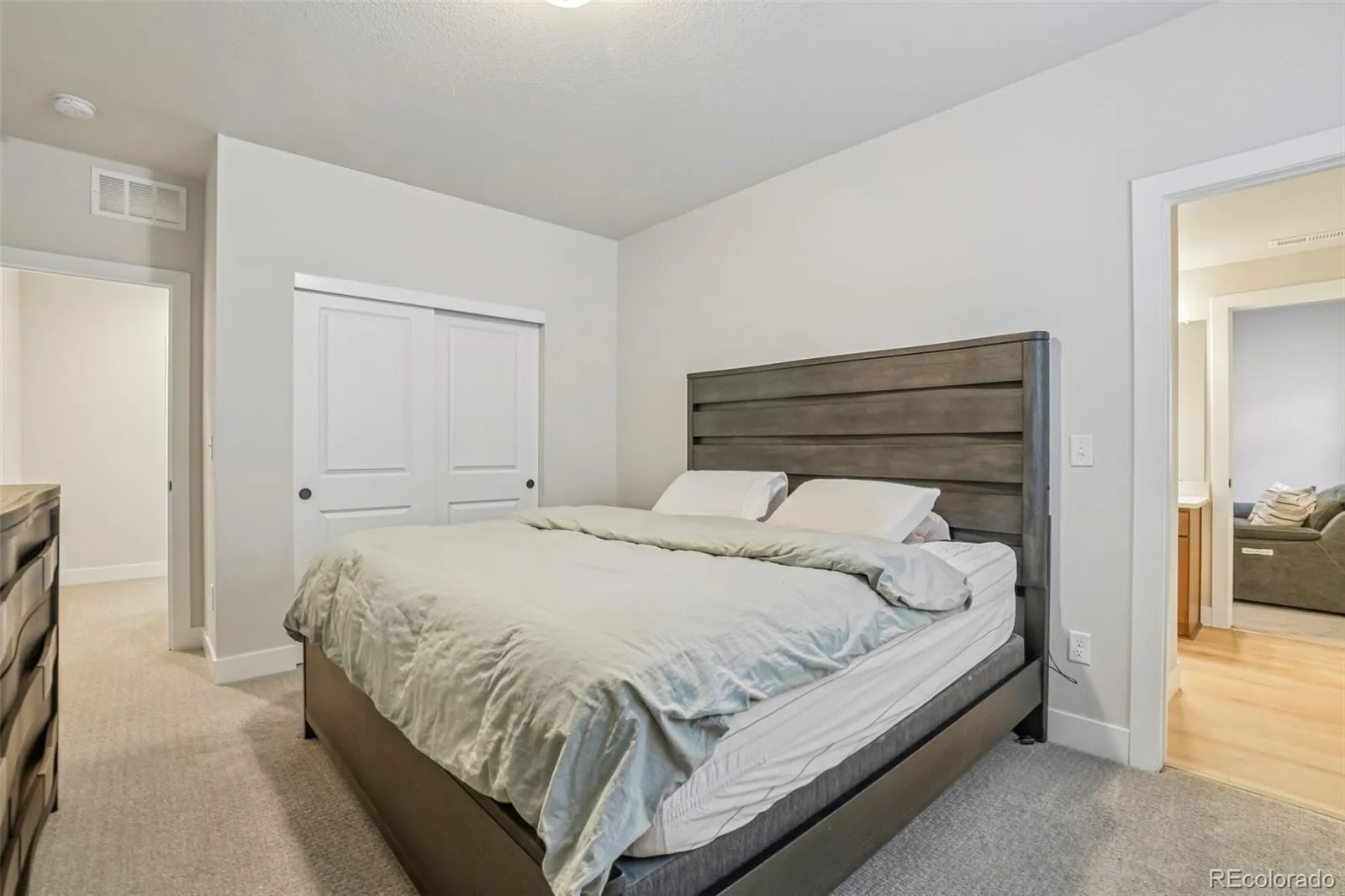 7319 S Yantley Way Aurora CO 80016 MLS #REC3801174 05052026132415 1600 33