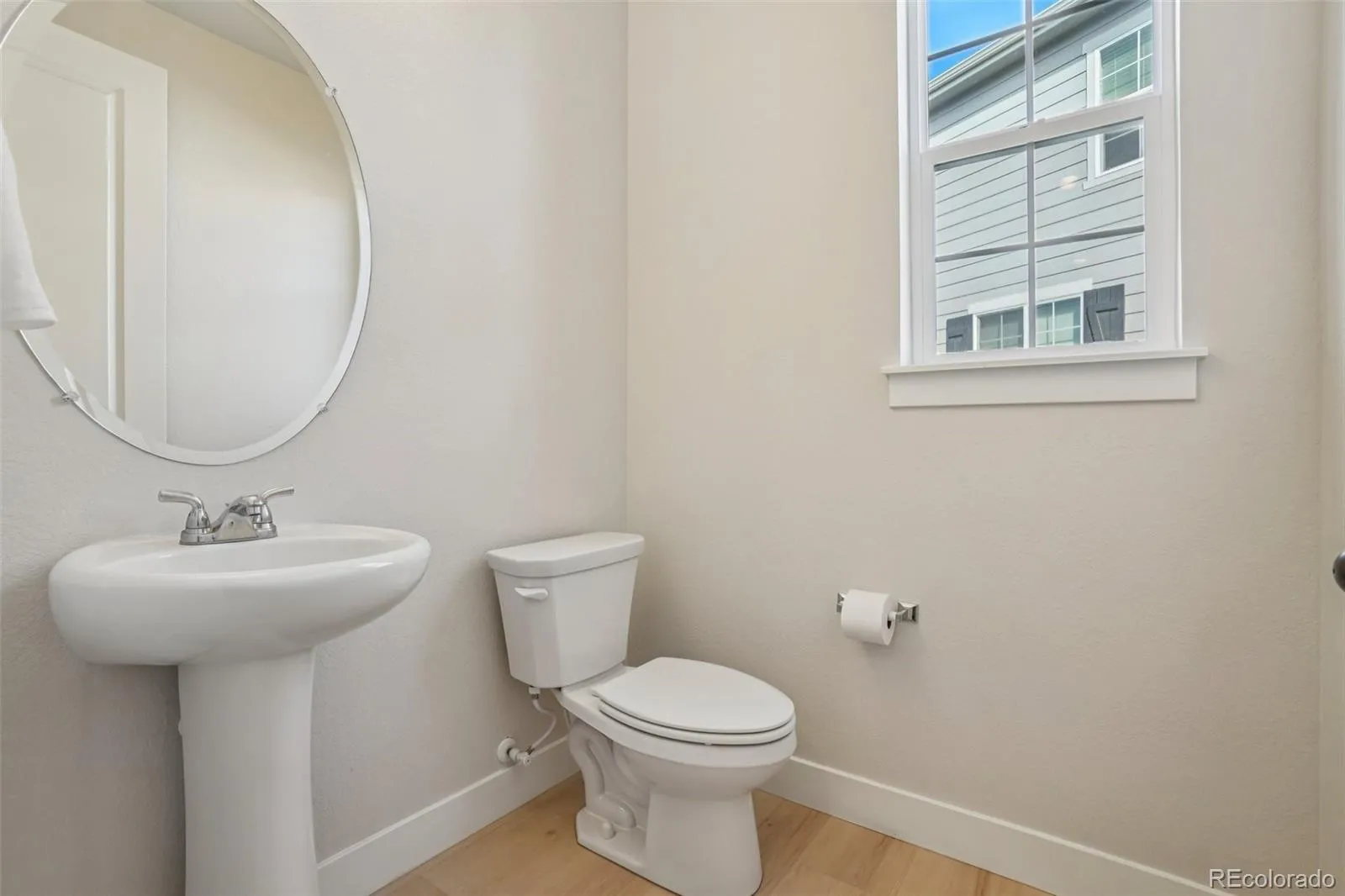 7319 S Yantley Way Aurora CO 80016 MLS #REC3801174 05052026132415 1600 38
