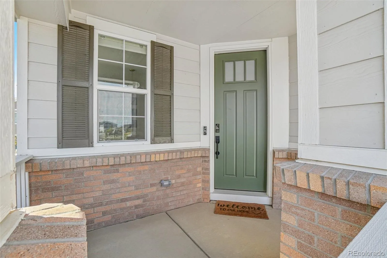 7319 S Yantley Way Aurora CO 80016 MLS #REC3801174 05052026132415 1600 40