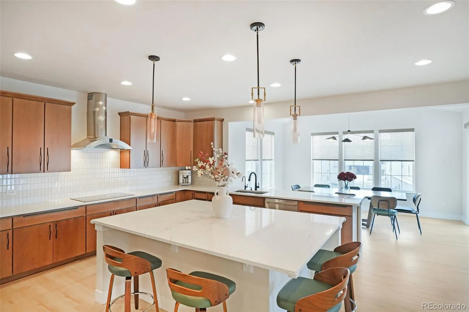 7319 S Yantley Way Aurora CO 80016 MLS #REC3801174 05052026132415 1600 6