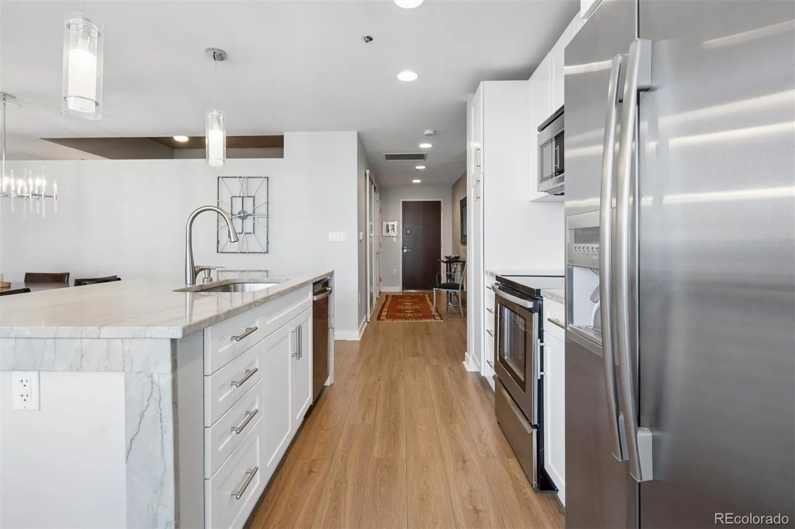 04102026183234 1600 17