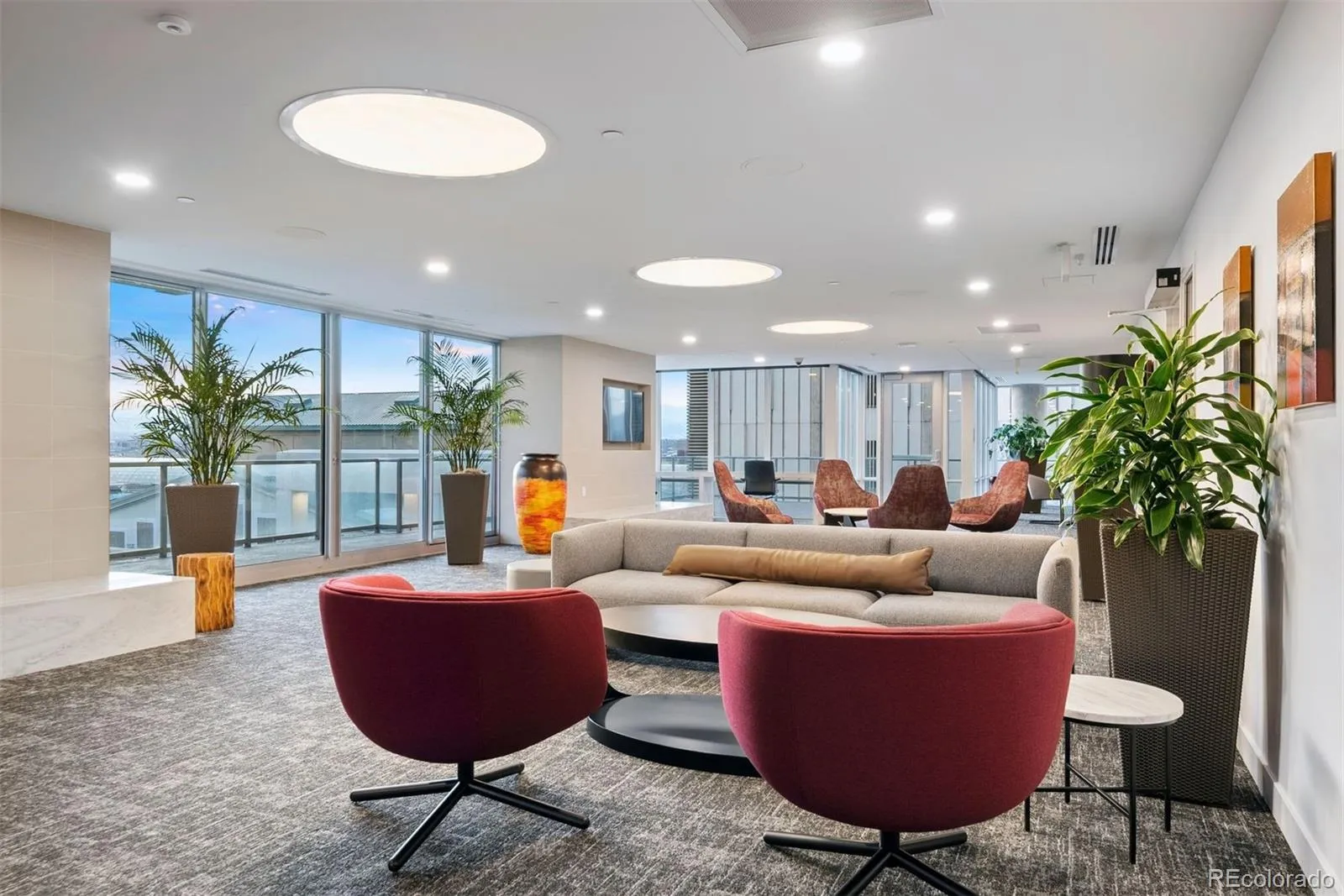 04102026183234 1600 35