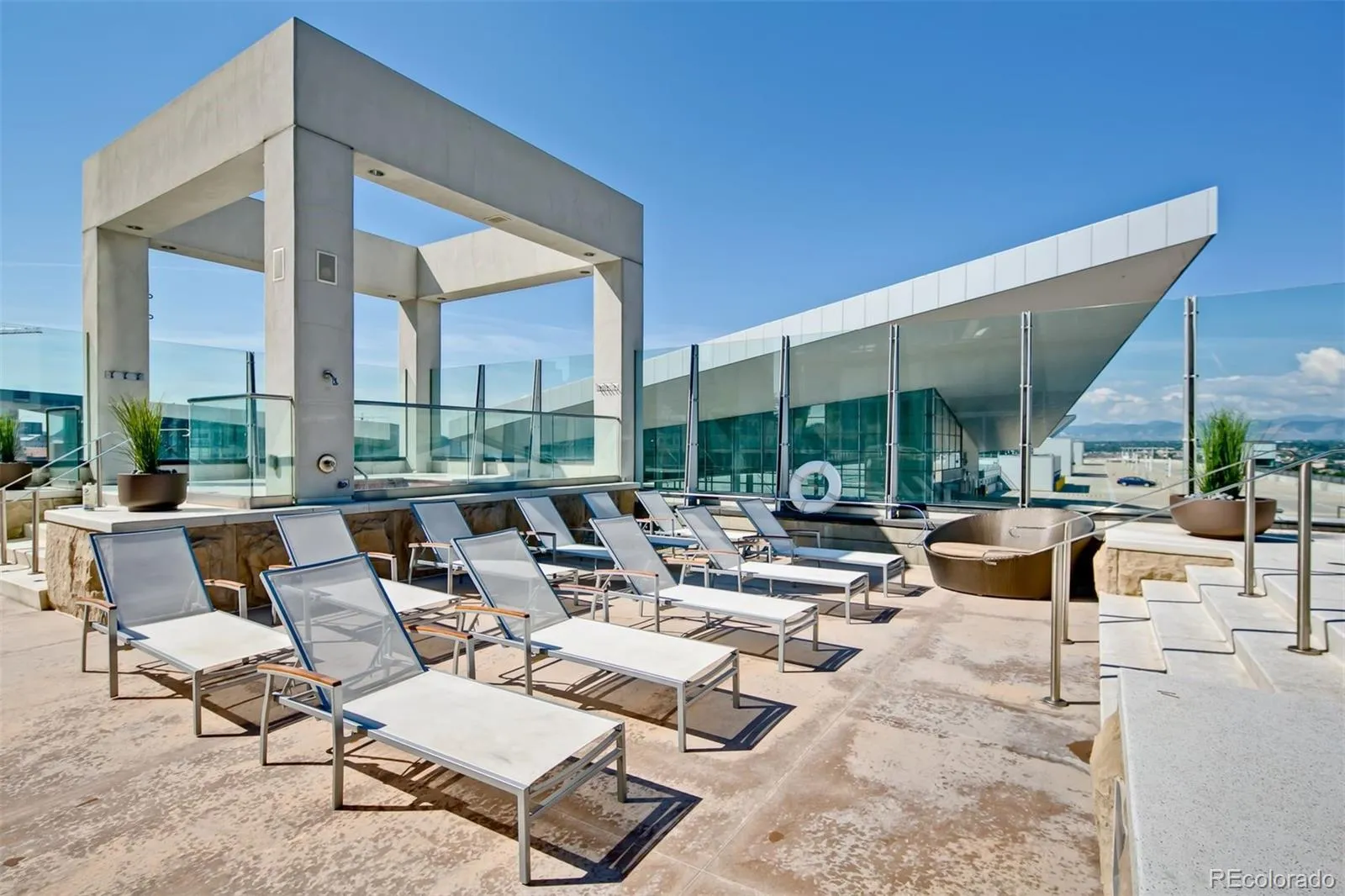 04102026183234 1600 39