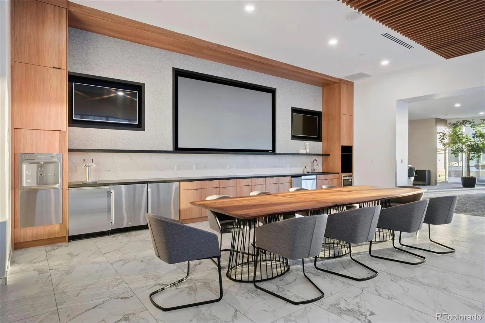 04102026183234 1600 41