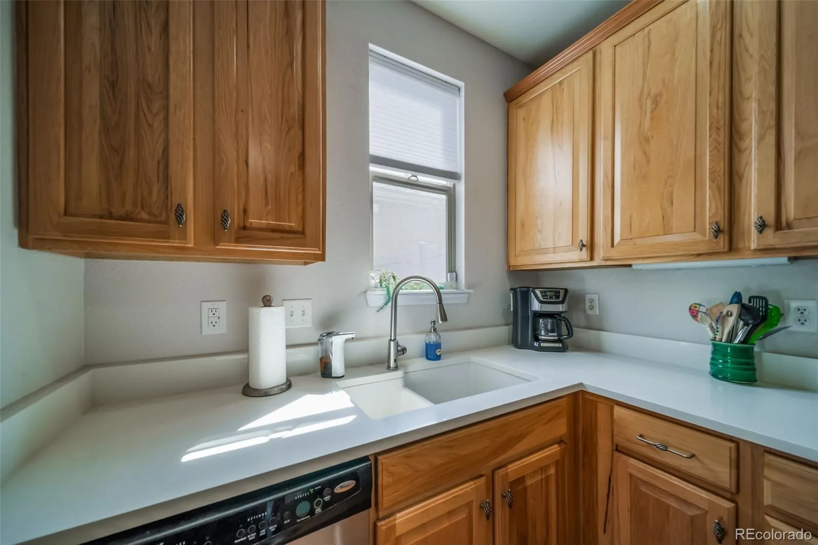 13694 E Weaver Place Englewood CO 80111 | MLS #REC3803198 07252026140638 1600 13