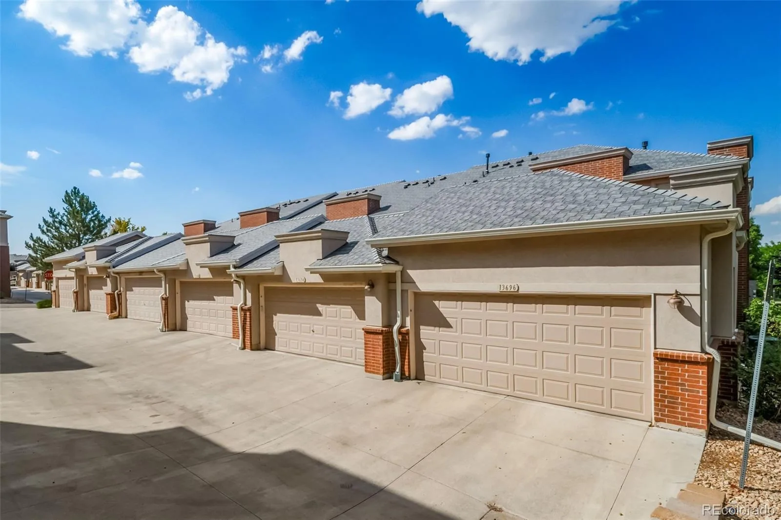 13694 E Weaver Place Englewood CO 80111 | MLS #REC3803198 07252026140638 1600 35
