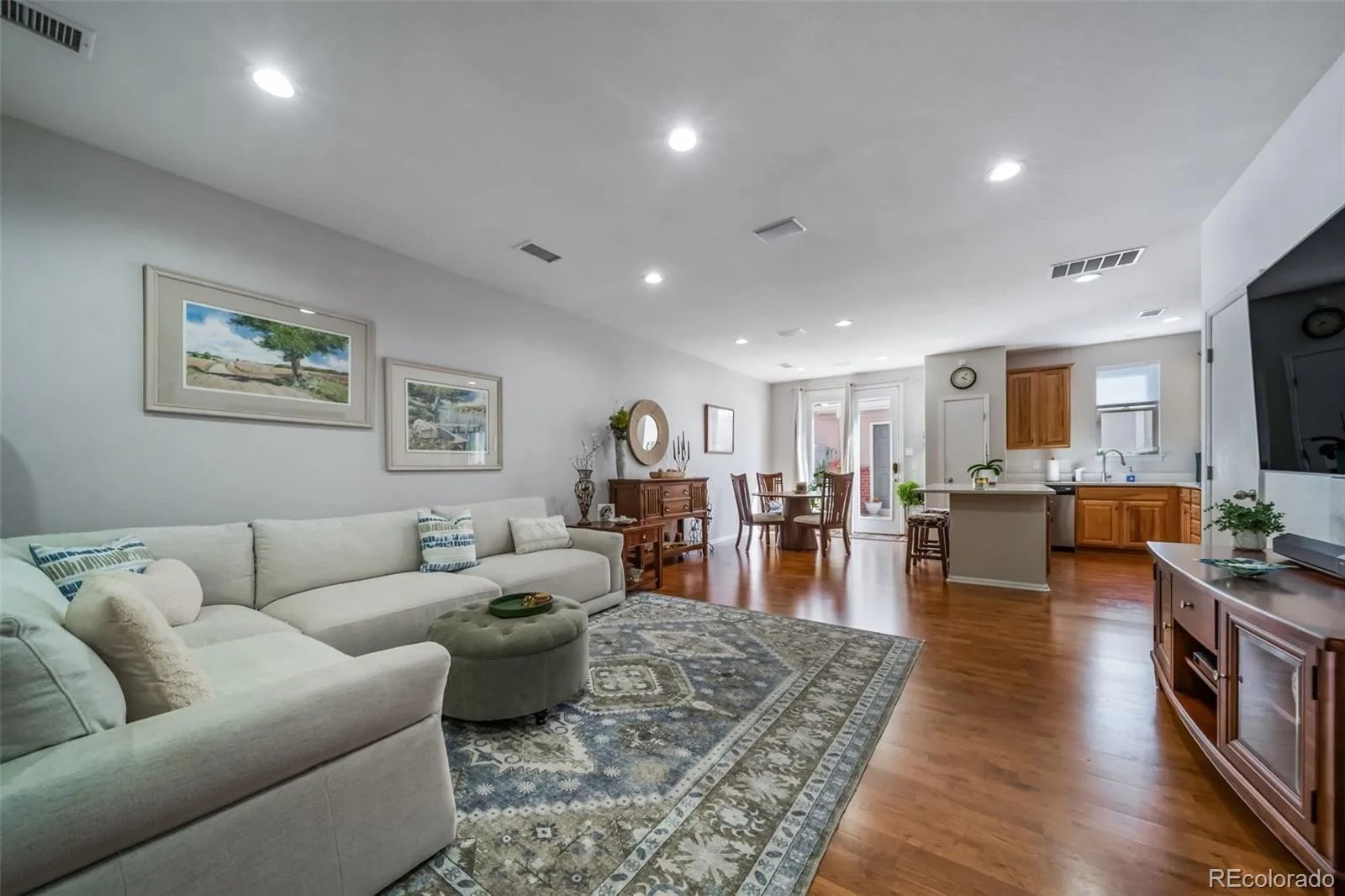13694 E Weaver Place Englewood CO 80111 | MLS #REC3803198 07252026140638 1600 6