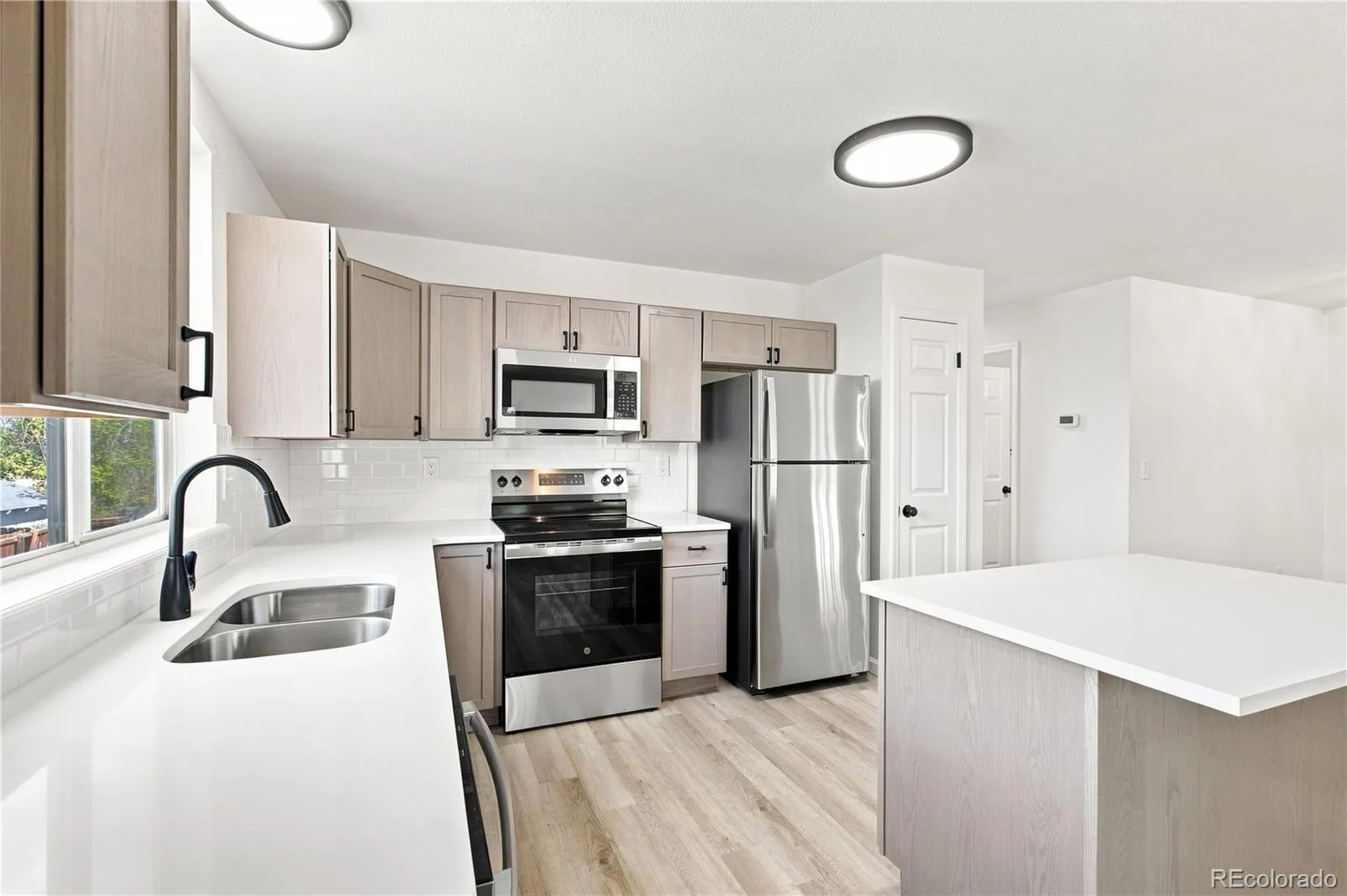 1498 S Bahama Street Aurora CO 80017 | MLS #REC3805578 09222026000443 1600 17