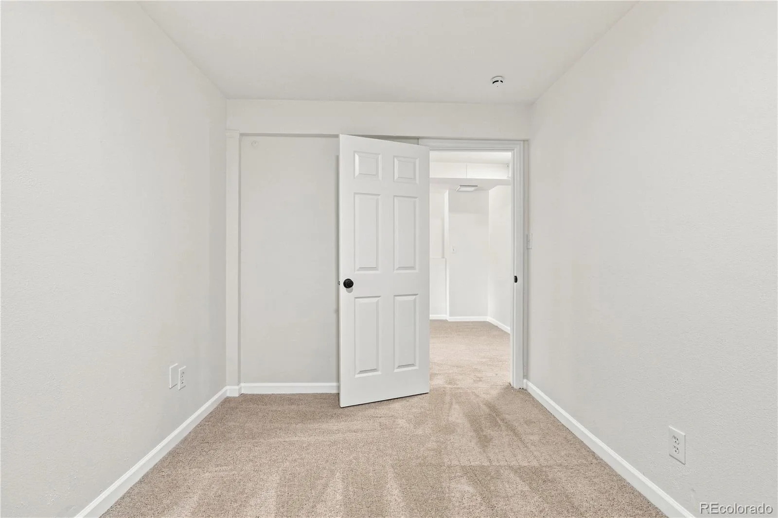 1498 S Bahama Street Aurora CO 80017 | MLS #REC3805578 09222026000443 1600 33