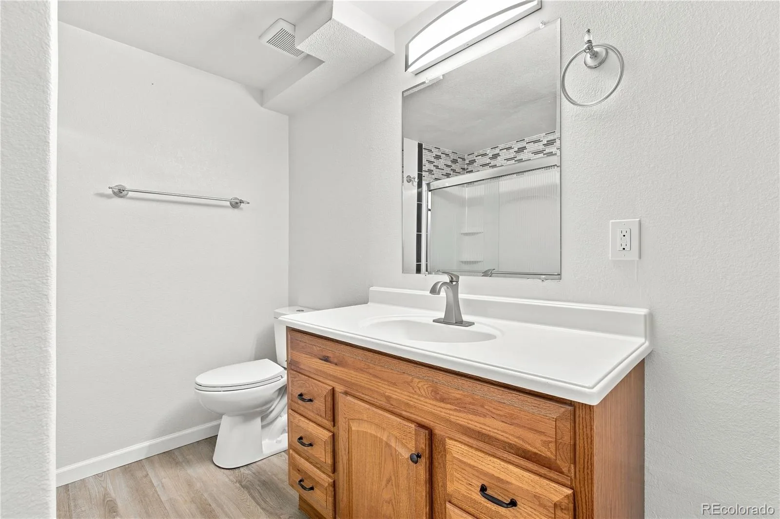 1498 S Bahama Street Aurora CO 80017 | MLS #REC3805578 09222026000443 1600 34