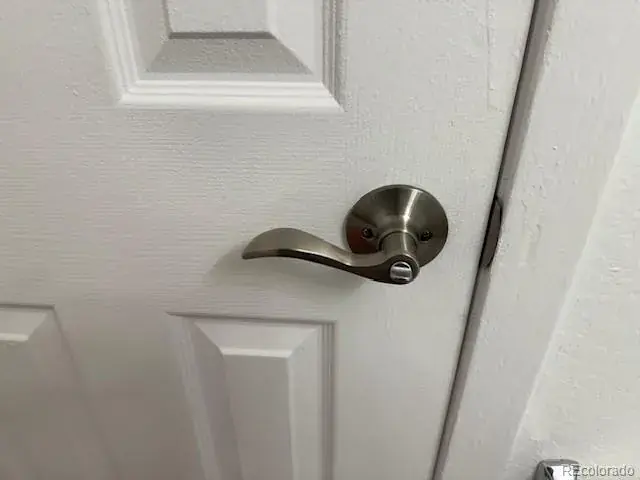 08112025005445 640 31
