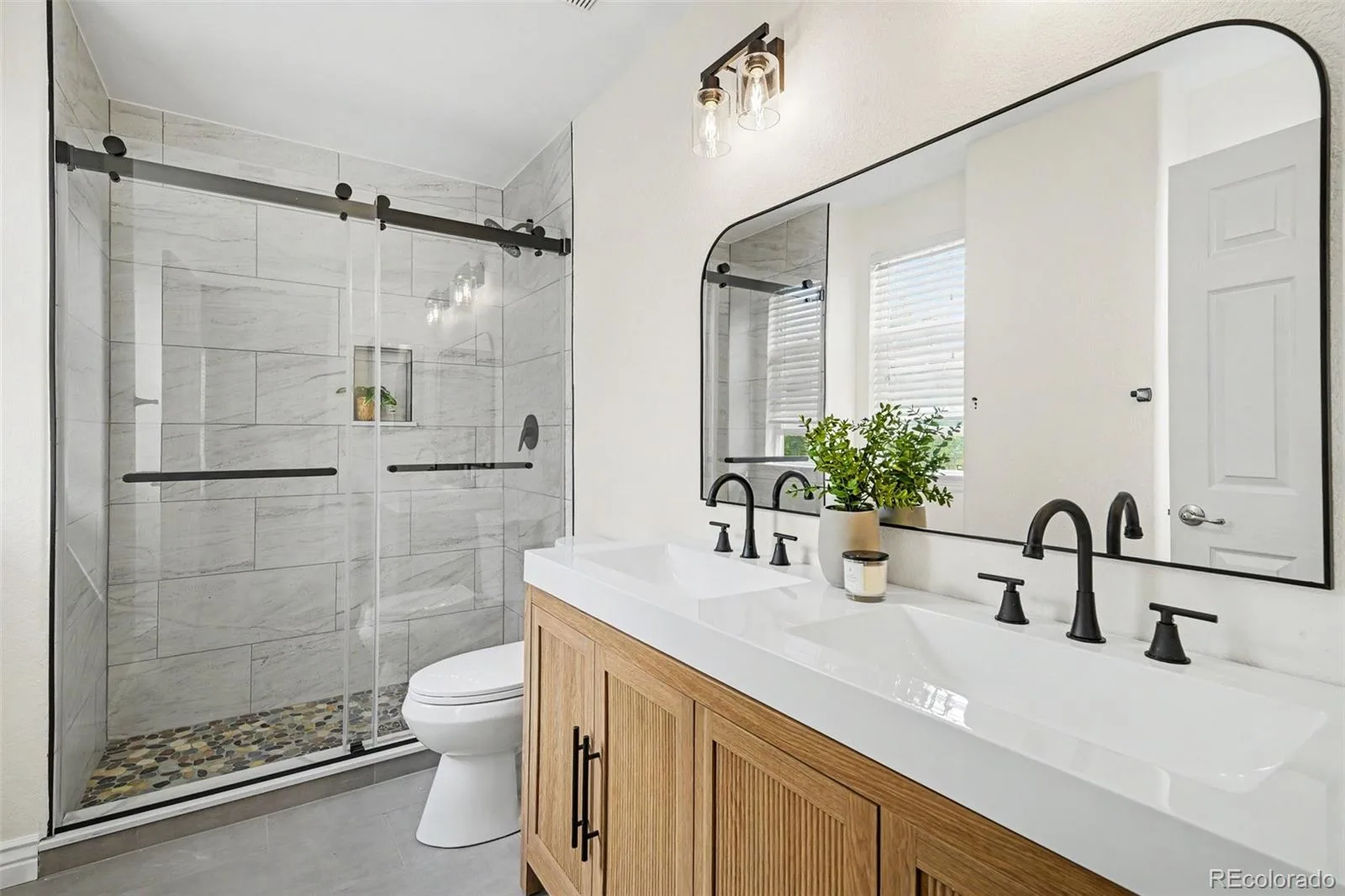 1213 S Richfield Street Aurora CO 80017 | MLS #REC3809177 09232026190755 1600 16