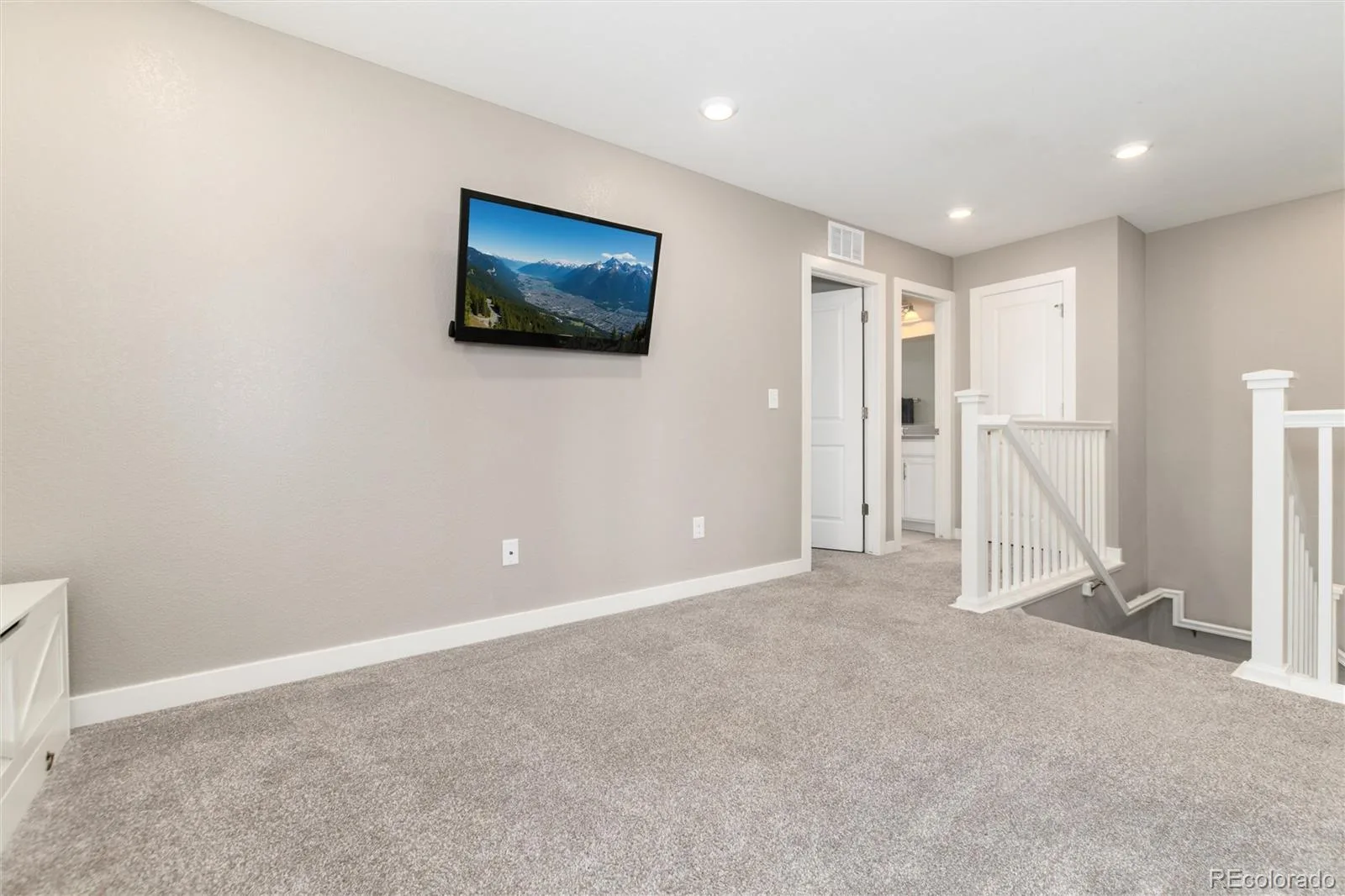 7588 S Zante Court Aurora CO 80016 | MLS #REC3809786 07302026143320 1600 21