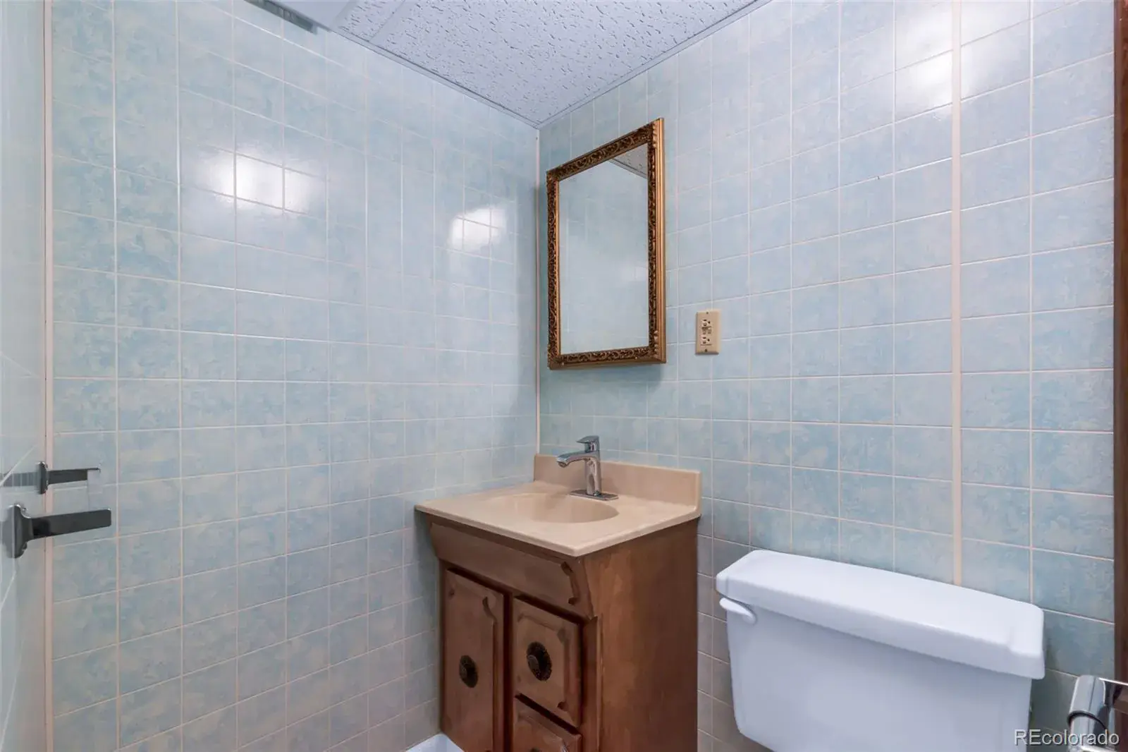 3228 S Xanadu Street Aurora CO 80014 MLS #REC3810067 07172025011747 1600 26