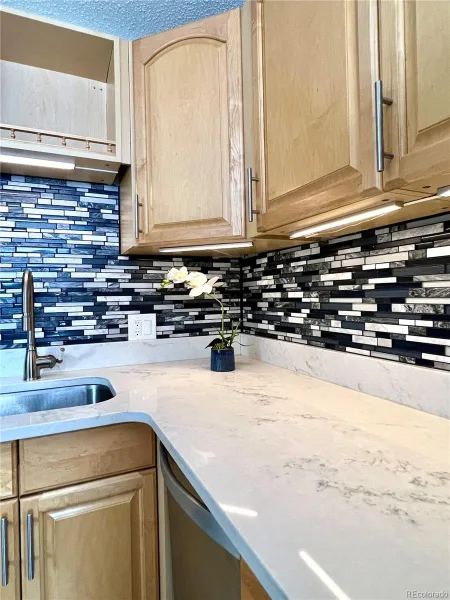 2480 W Caithness Place #8 Denver CO 80211 | MLS #REC3811349 08122026005451 800 13