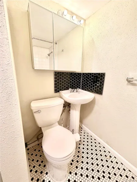 2480 W Caithness Place #8 Denver CO 80211 | MLS #REC3811349 08122026005451 800 15