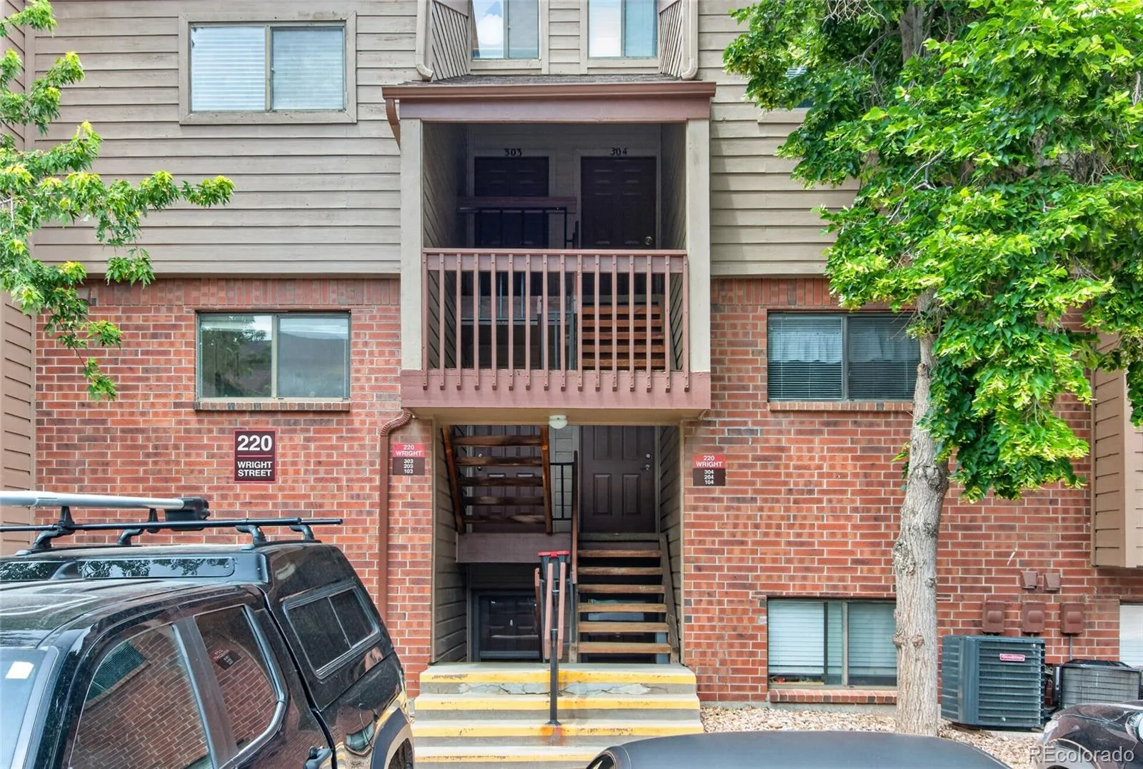 220 Wright Street #103 Lakewood CO 80228 | MLS #REC3812179 08132026185321 1600 1
