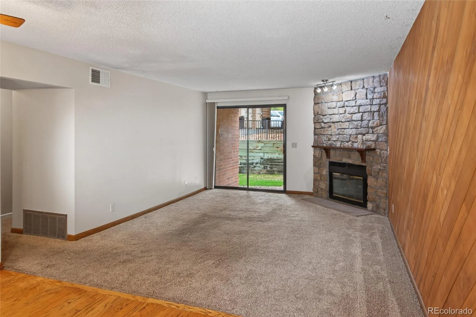 220 Wright Street #103 Lakewood CO 80228 | MLS #REC3812179 08132026185321 1600 5