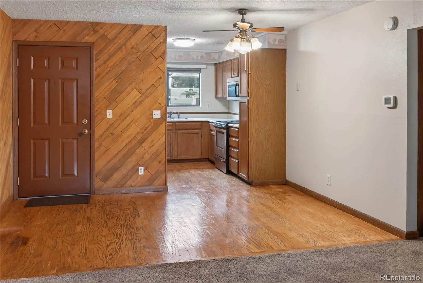 220 Wright Street #103 Lakewood CO 80228 | MLS #REC3812179 08132026185321 1600 8