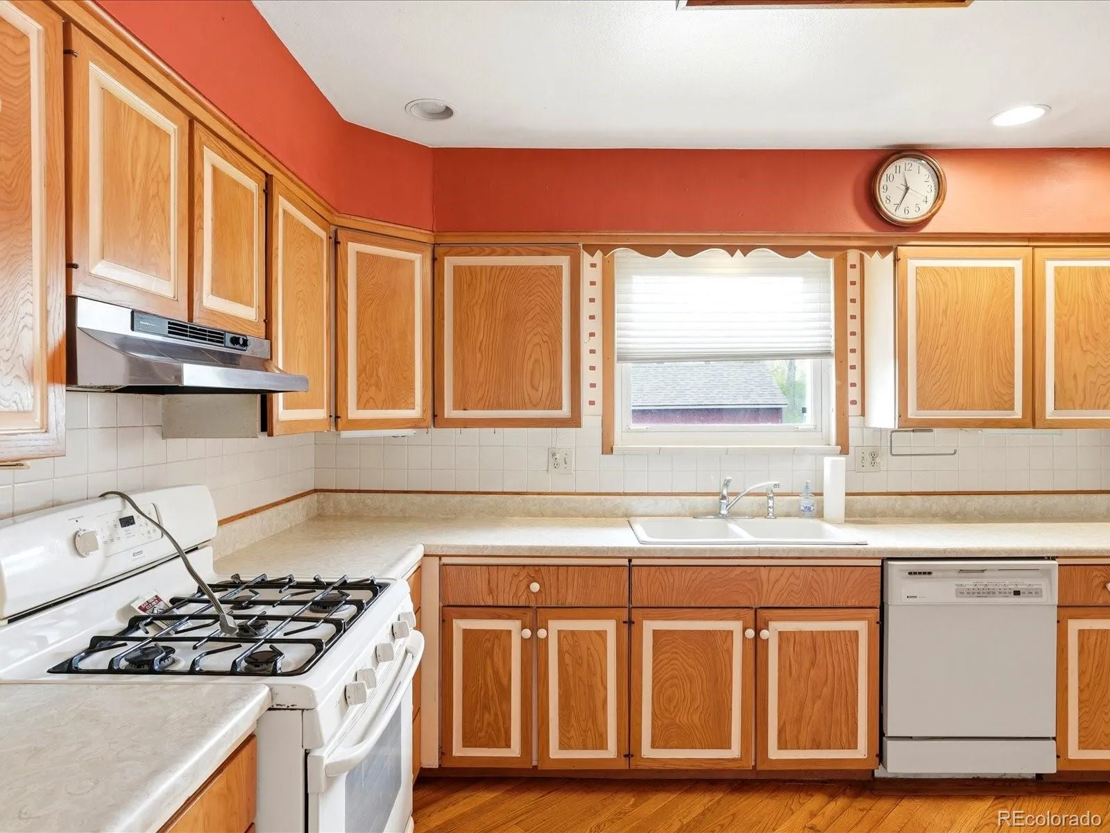 04152026172350 1600 12