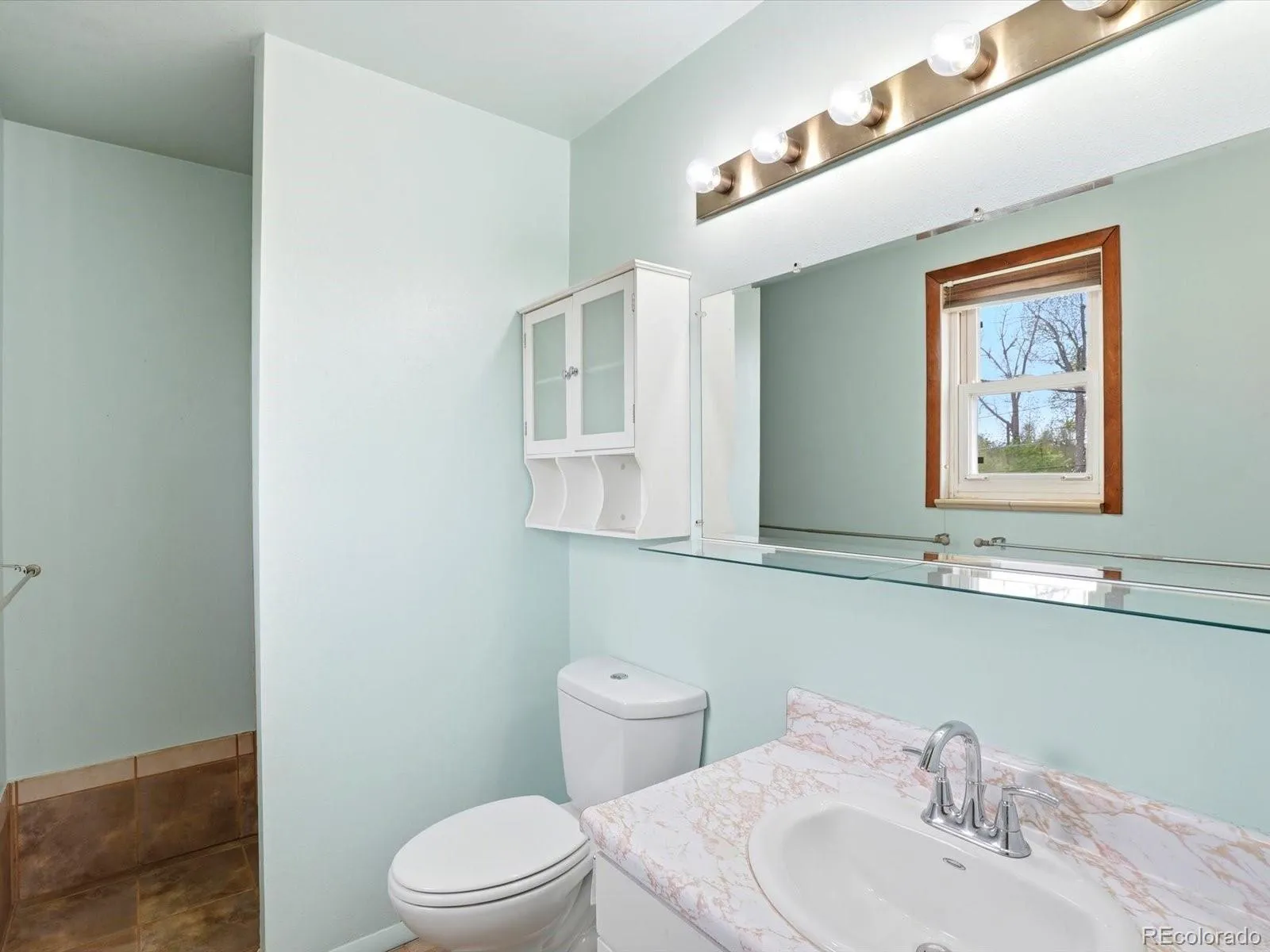 04152026172350 1600 21