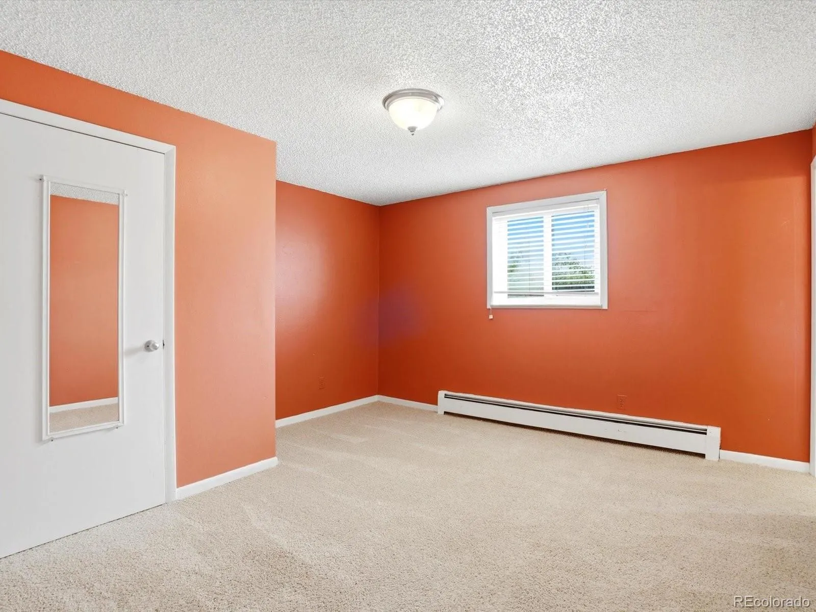 04152026172350 1600 32