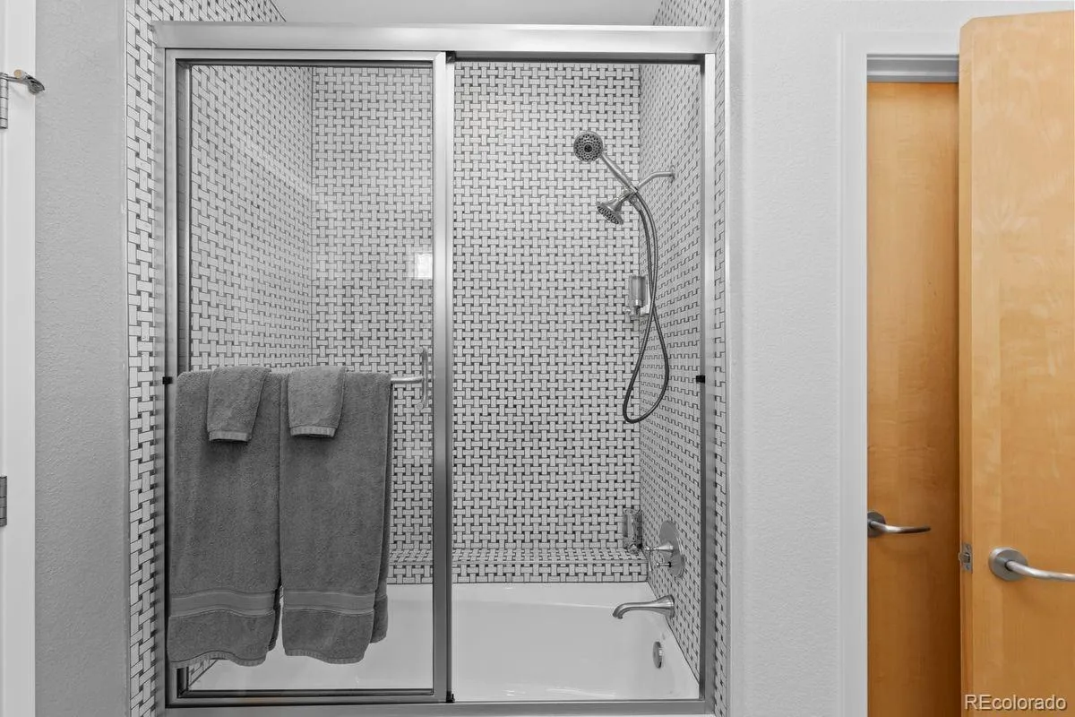 04092026045350 1200 35