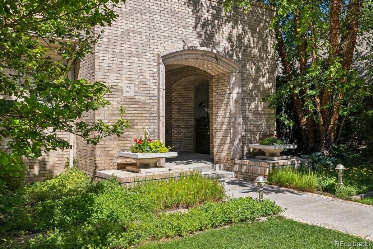 55 S Dexter Street Denver CO 80246 | MLS #REC3814045 08022026234421 1200 24