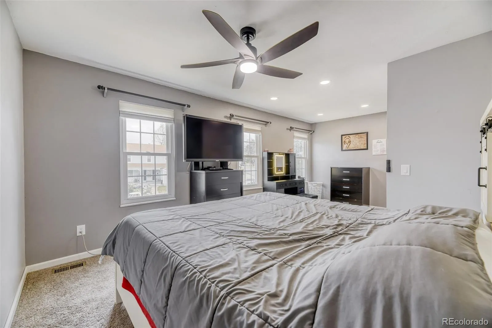 04012026185550 1600 15