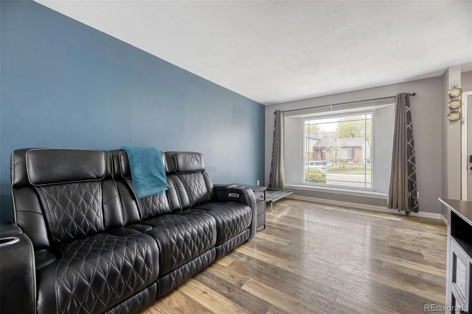 04012026185550 1600 4