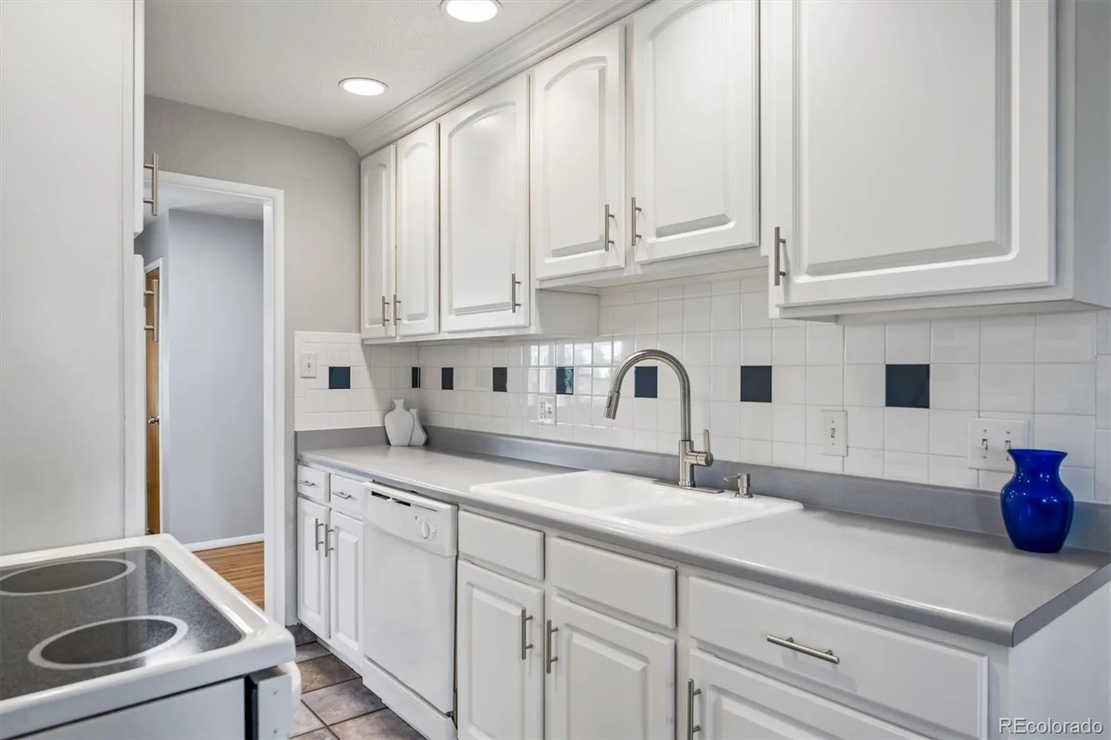2689 S Meade Street Denver CO 80219 MLS #REC3814345 06122026072827 1600 3