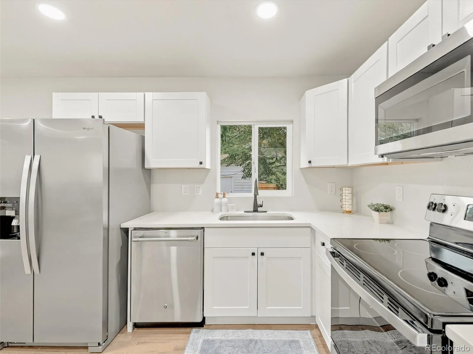 1967 Macon Street Aurora CO 80010 | MLS #REC3814895 09302026043951 1600 10