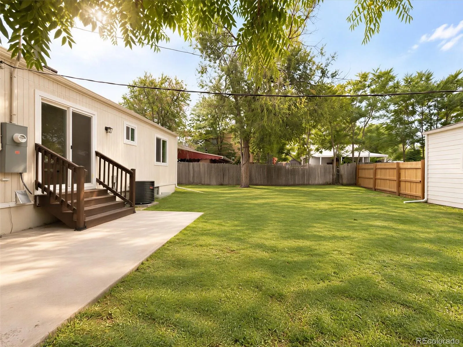 1967 Macon Street Aurora CO 80010 | MLS #REC3814895 09302026043951 1600 24