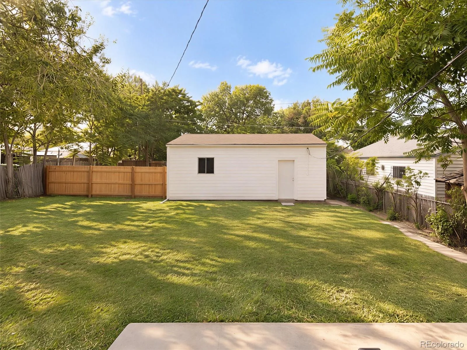 1967 Macon Street Aurora CO 80010 | MLS #REC3814895 09302026043951 1600 25