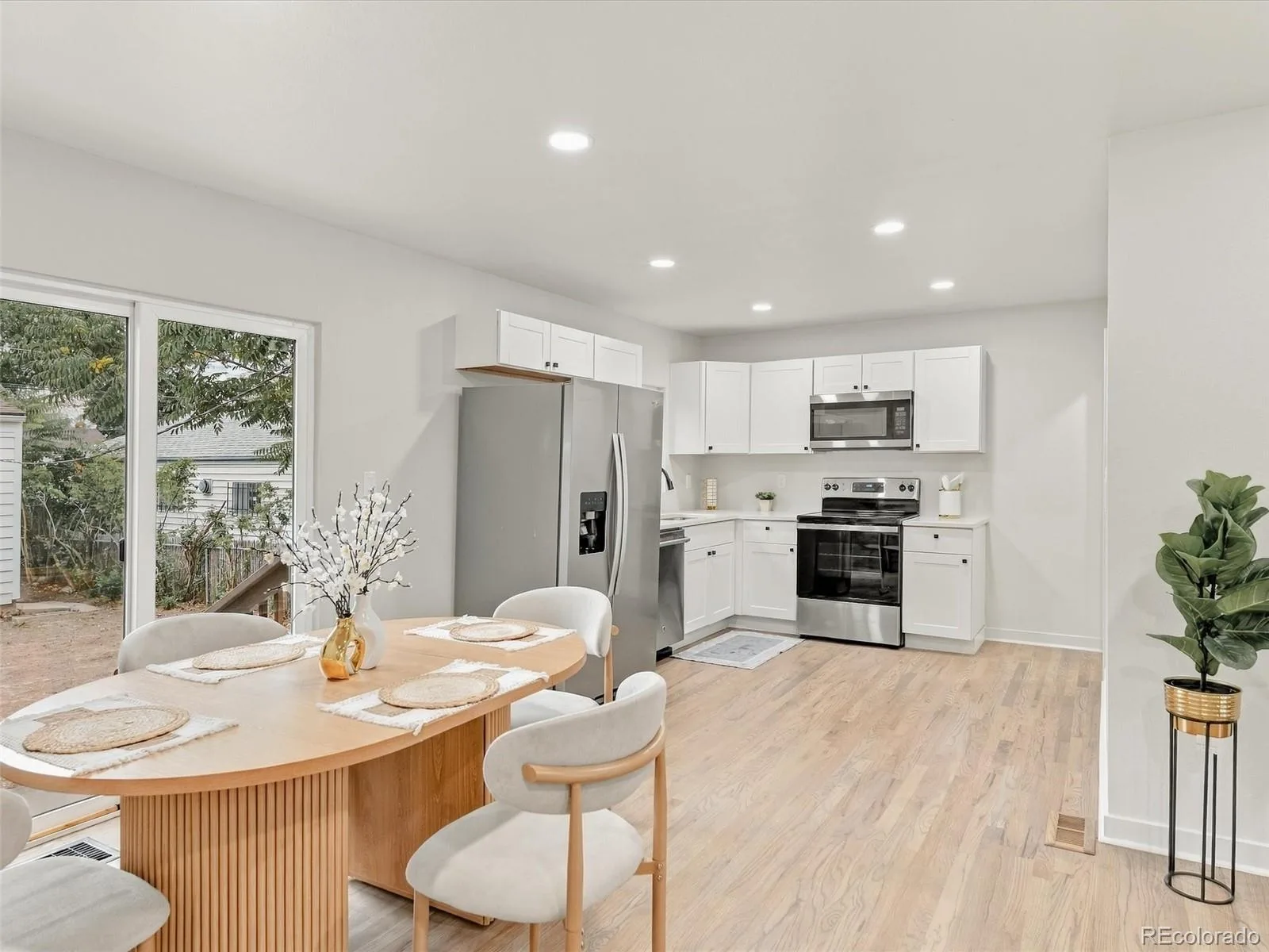1967 Macon Street Aurora CO 80010 | MLS #REC3814895 09302026043951 1600 8