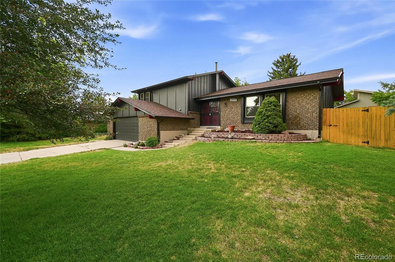 1648 S Kingston Street Aurora CO 80012 | MLS #REC3816593 07302026155942 1600 2