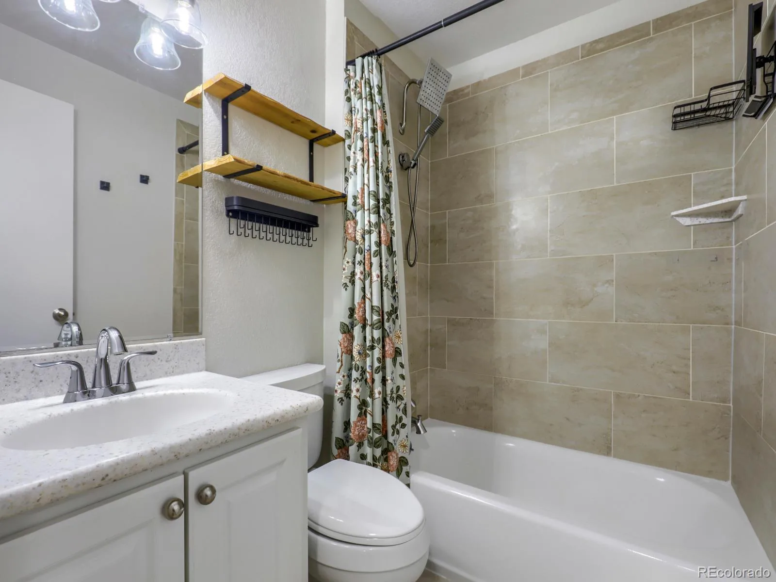 628 S Oswego Court Aurora CO 80012 MLS #REC3820590 06092026012413 1600 21