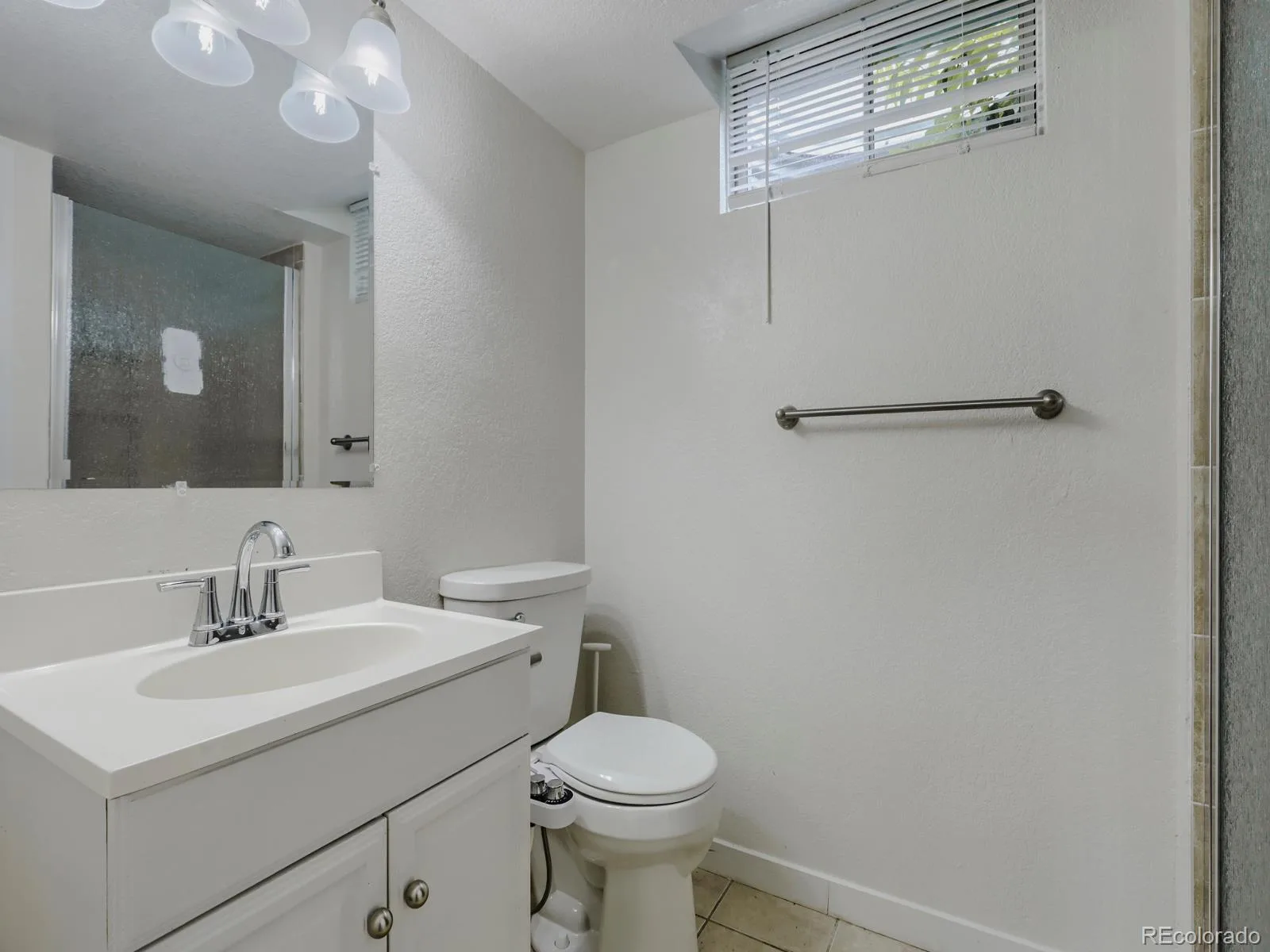 628 S Oswego Court Aurora CO 80012 MLS #REC3820590 06092026012413 1600 27