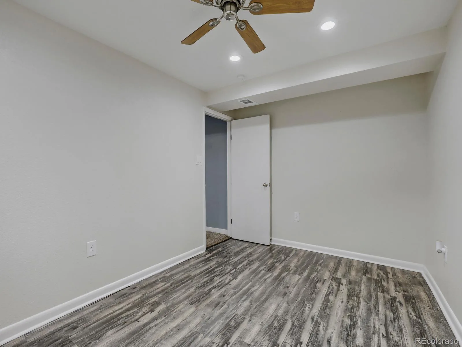 628 S Oswego Court Aurora CO 80012 MLS #REC3820590 06092026012413 1600 29