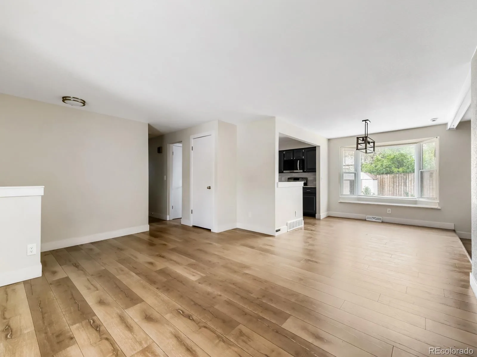 628 S Oswego Court Aurora CO 80012 MLS #REC3820590 06092026012413 1600 3