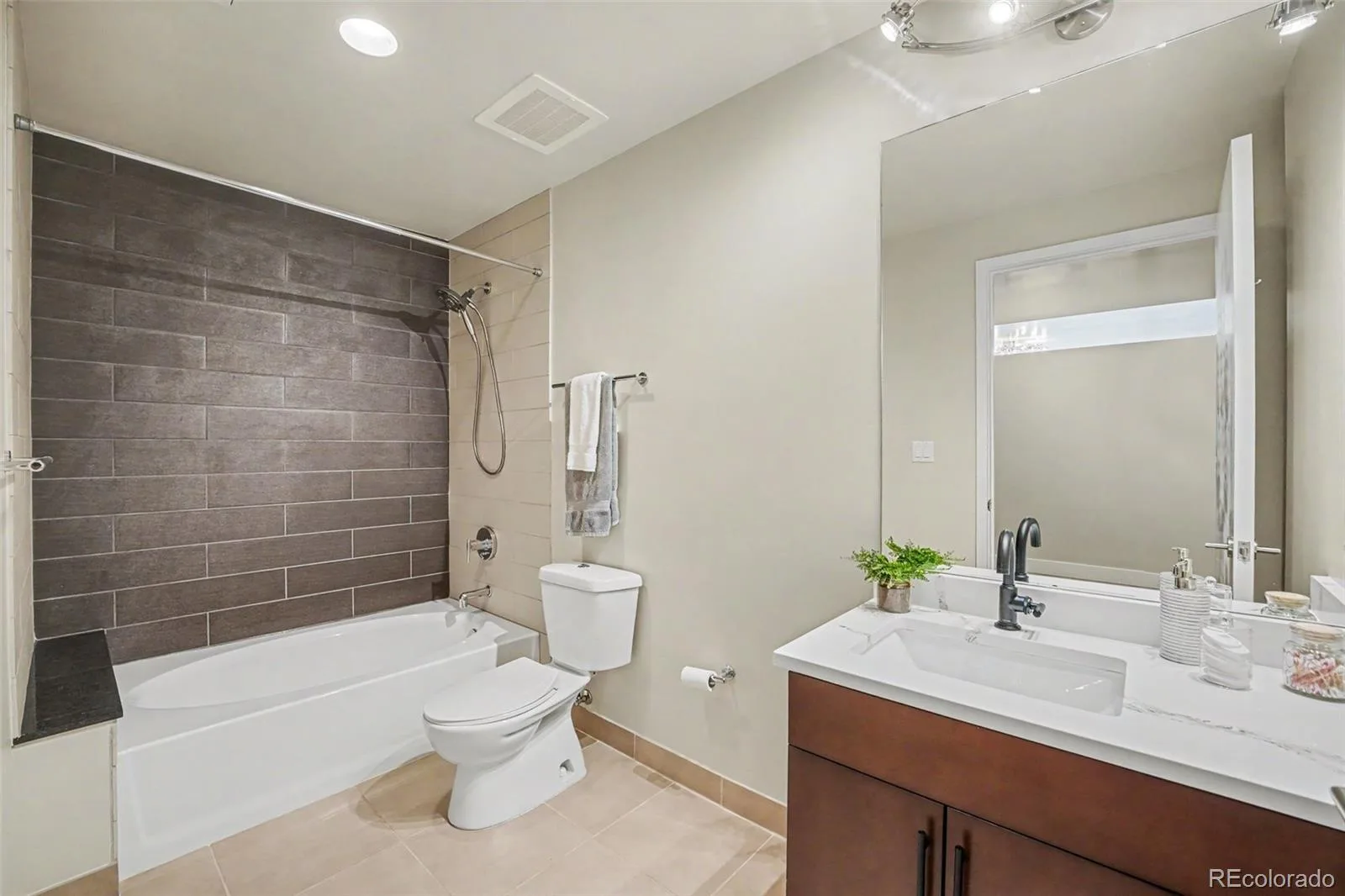 891 14th Street #1610 Denver CO 80202 MLS #REC3821490 07152026200659 1600 28