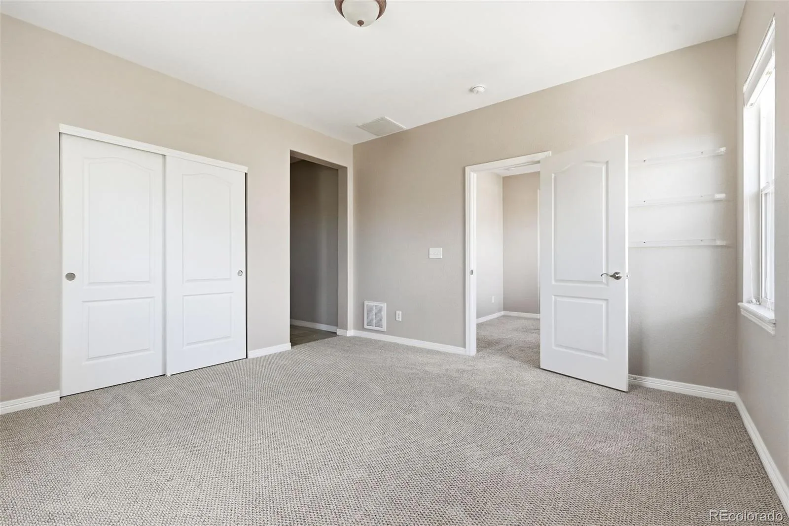 6175 S Paris Street Englewood CO 80111 MLS #REC3822269 06152026210909 1600 38
